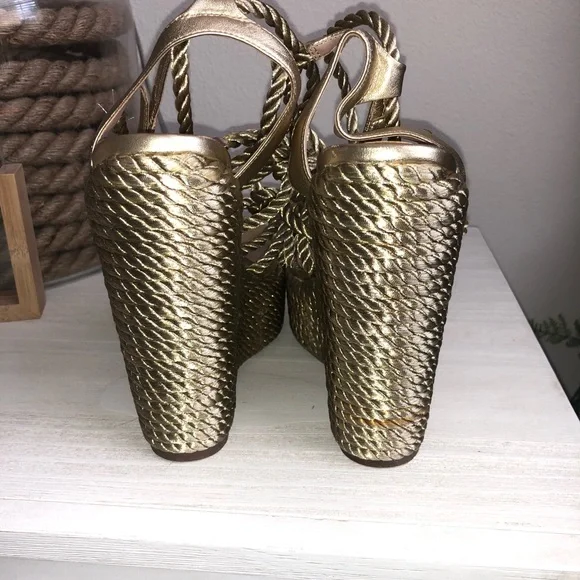 Kurt Geiger Gold Wedge Sandals - Picture 5 of 11